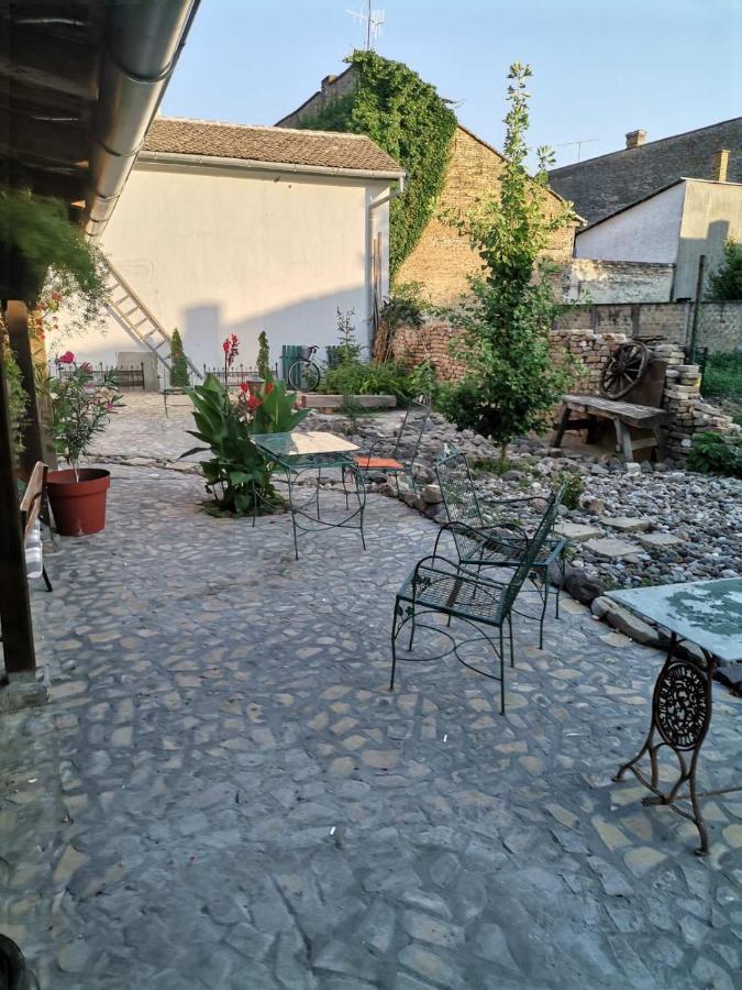 Somborski salas - strogi centar Exterior foto